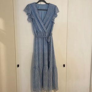 Great Condition Gauzy Flowy Pale Blue V-Neck Midi Dress with Butterfly Sleeves